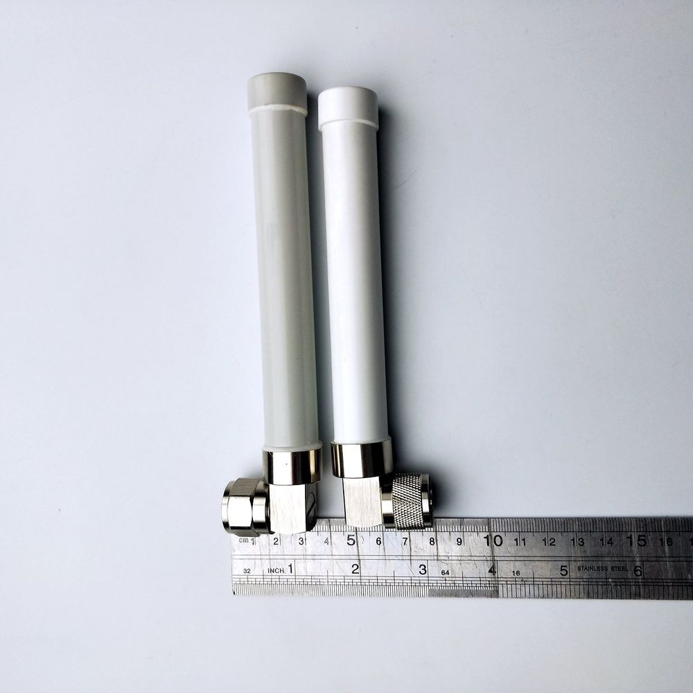 Compact Fiberglass Antenna, Right-Angle N